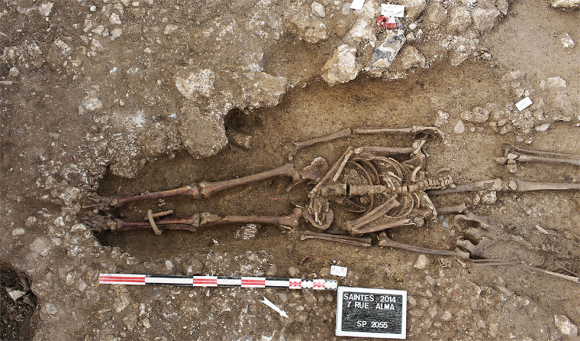 Sépultures d’individus entravés à Saintes